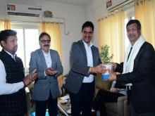 सचिव (विद्युत मंत्रालय) ने किया खुर्जा उच्च तापीय विद्युत परियोजना का दौरा