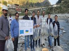विष्णुगाड-पीपलकोटी जल विद्युत परियोजना द्वारा अलकनंदा नदी में स्नो ट्राउट संरक्षण हेतु रैंचिंग एवं जागरूकता कार्यक्रम आयोजित