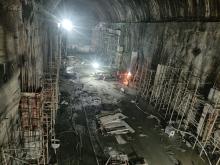 Concreting of crane beam columns above GIS floor in U-3 of TH in progress