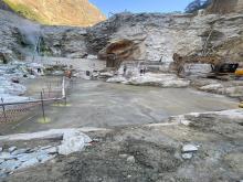 Dam concreting of Block-3 central portion at EL 1198.50 m started and in progress